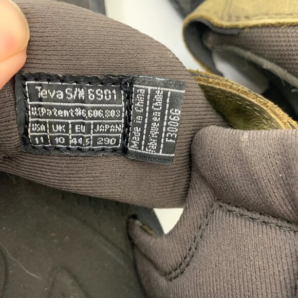 Sandals_&_Flip_Flops